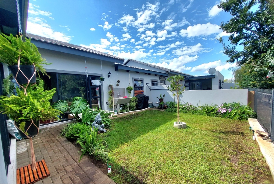 2 Bedroom Property for Sale in Ifafi North West